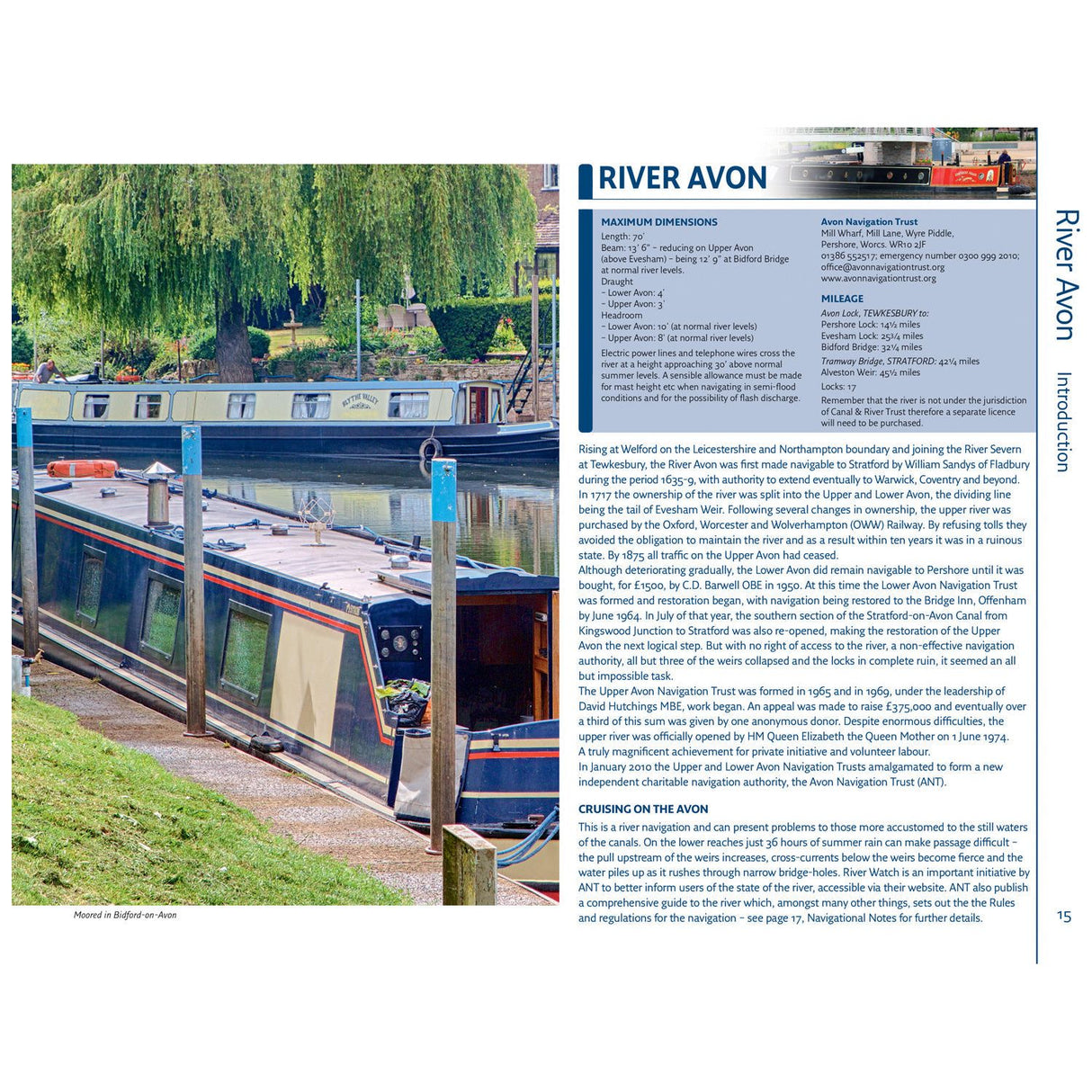 Narrowboats moored along the River Avon are framed by lush greenery. The Nicholson Waterways Guide 2: Severn, Avon and Birmingham provides dimensions and navigation details for these inland waterways.